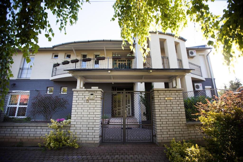 Csenge Villa Siófok Eksteriør bilde